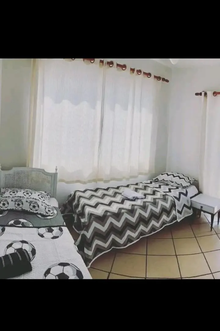 Apartment Apartamento Em Cabo Frio, Perto Da Praia Do Forte